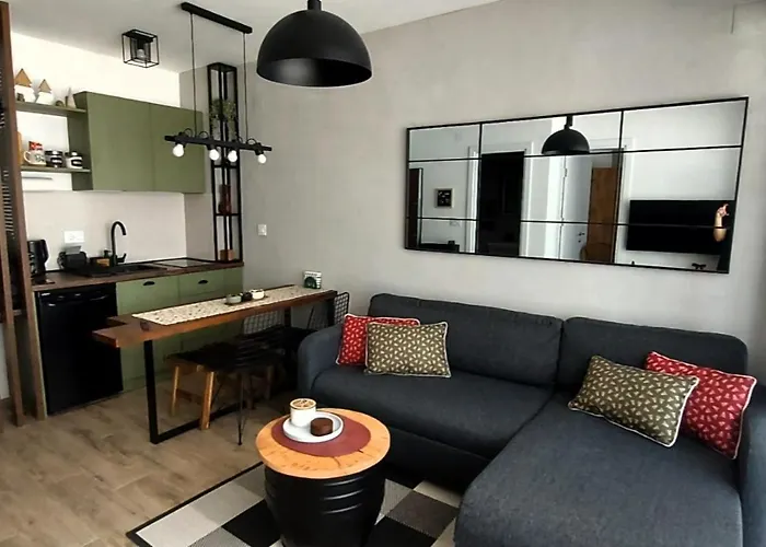 Forest Side 公寓 *