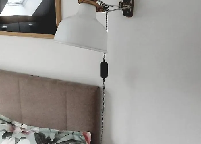 Forest Side 公寓 *